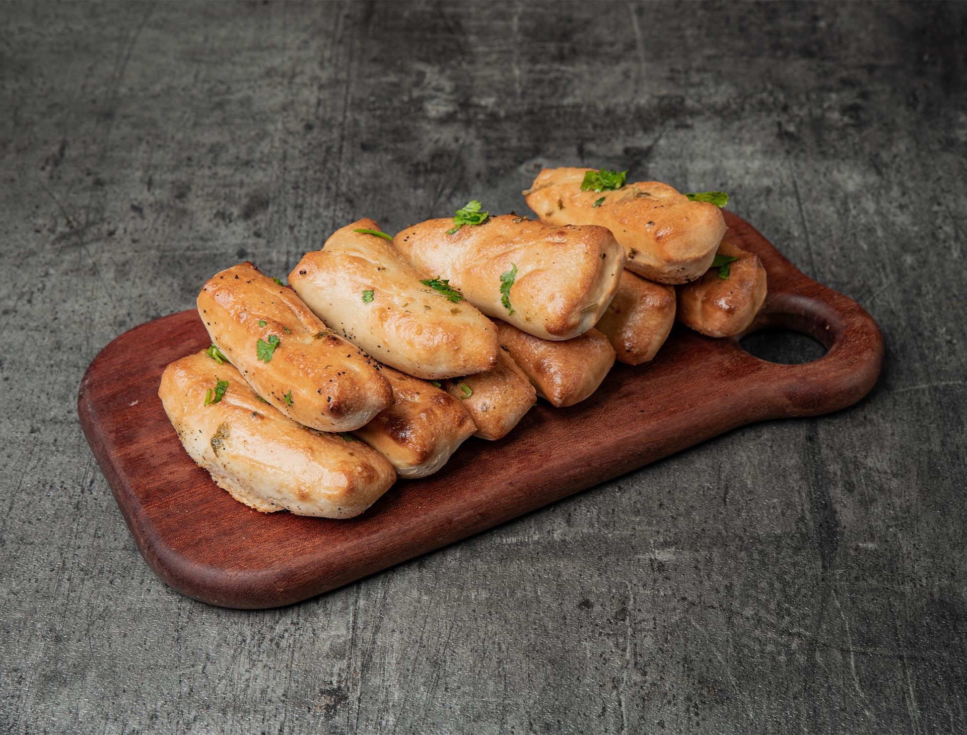 FIL_7037711_1685443622767